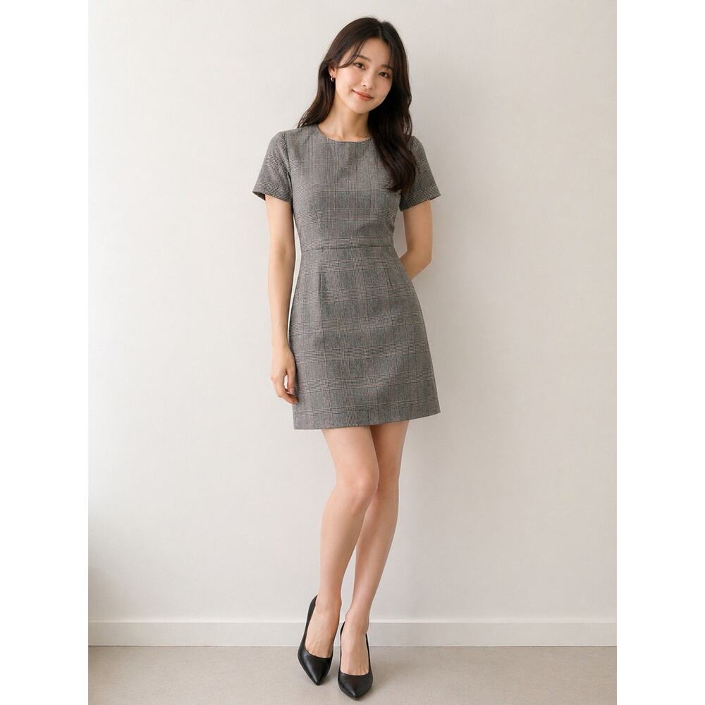 Banana Republic Dress Womens Size 2 Grey Plaid Sheath Cap Sleeve Office Work Fit
